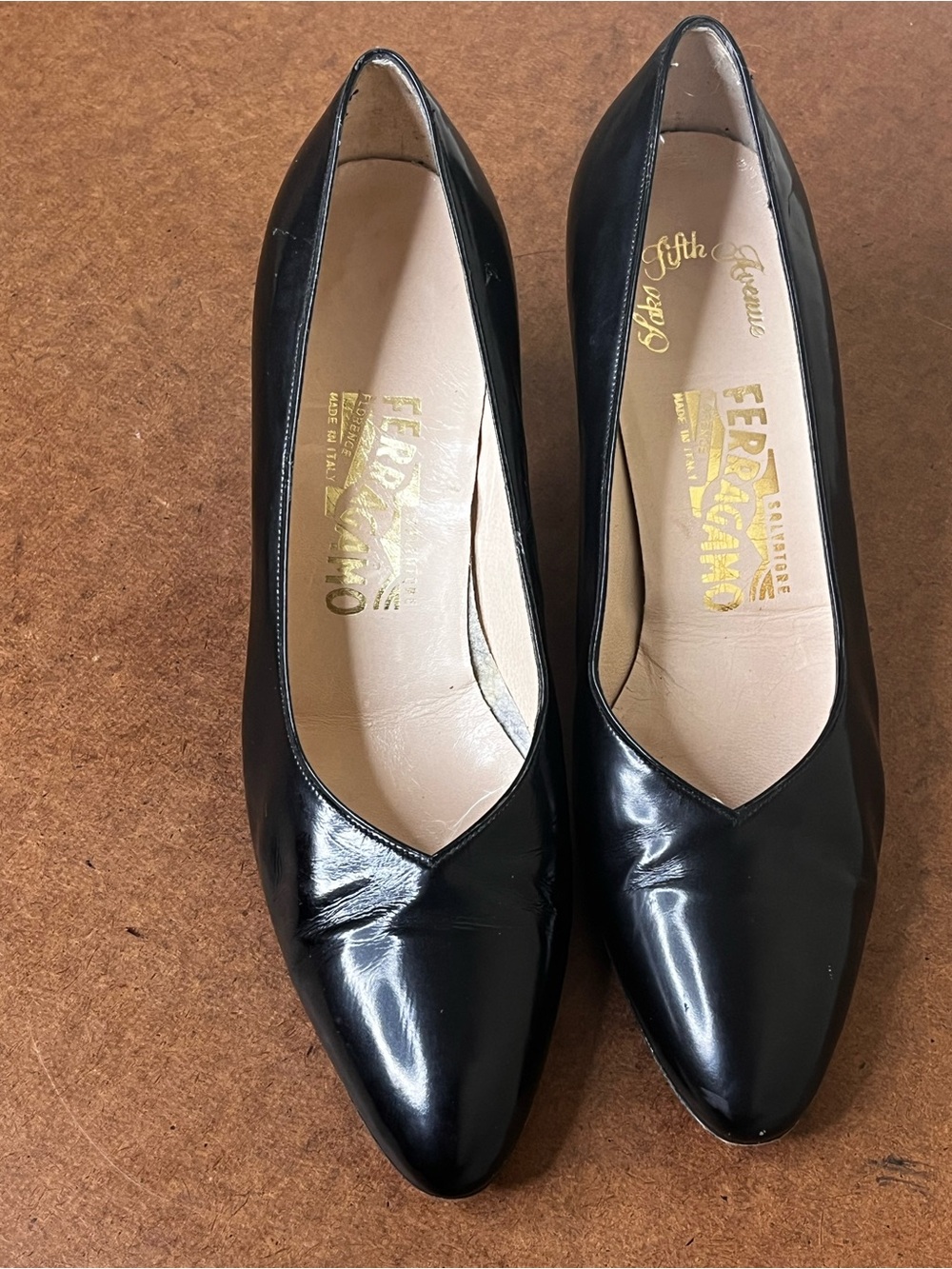 Salvatore Ferragamo VTG Women’s Black Leather Pointed-Toe Pumps Saks5th Ave 10AA